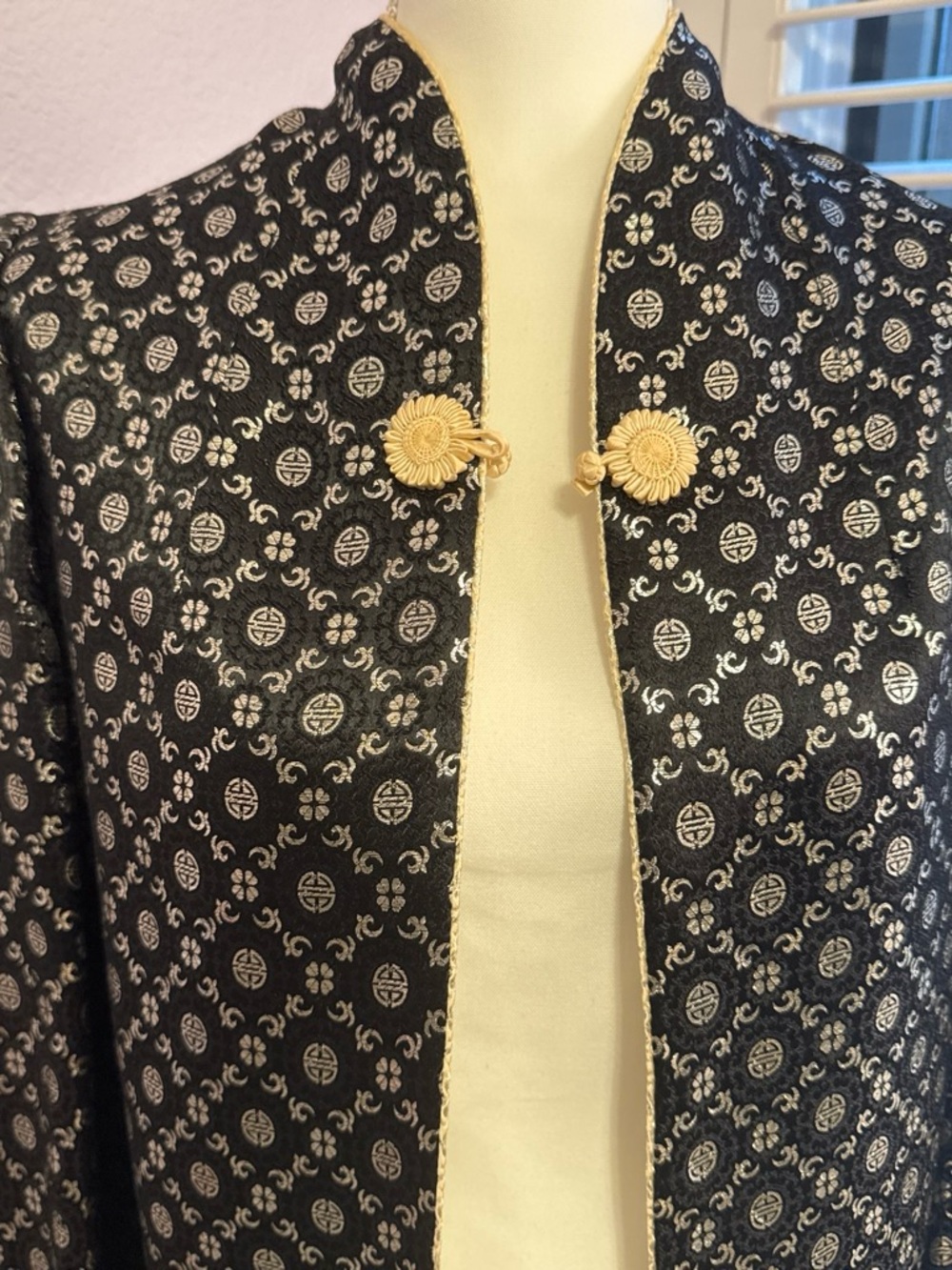 Black & Cream Asian-Style Floral Brocade Jacket